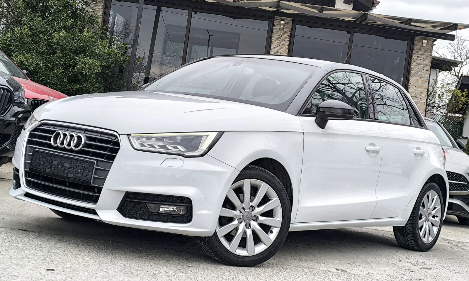 Audi A1 1.4tdi NAVI LED 