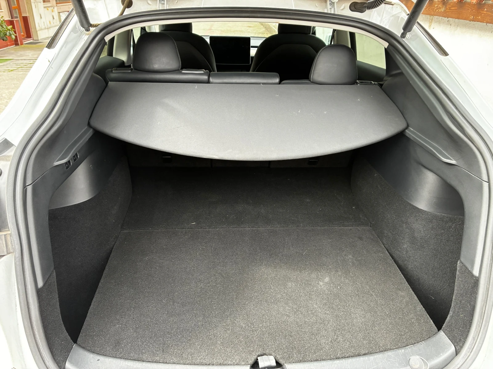 Tesla Model Y Long range HW3 AMD rayzen, снимка 9 - Автомобили и джипове - 53990403