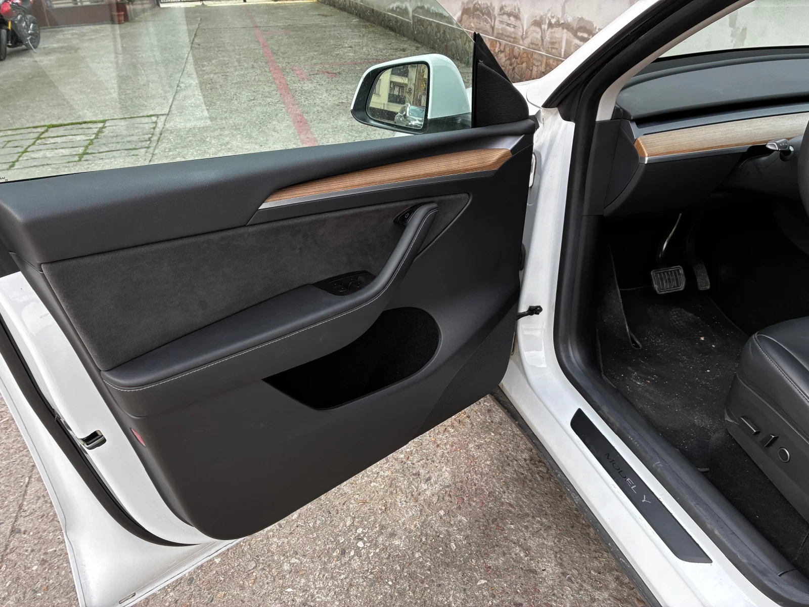 Tesla Model Y Long range HW3 AMD rayzen, снимка 3 - Автомобили и джипове - 53990403