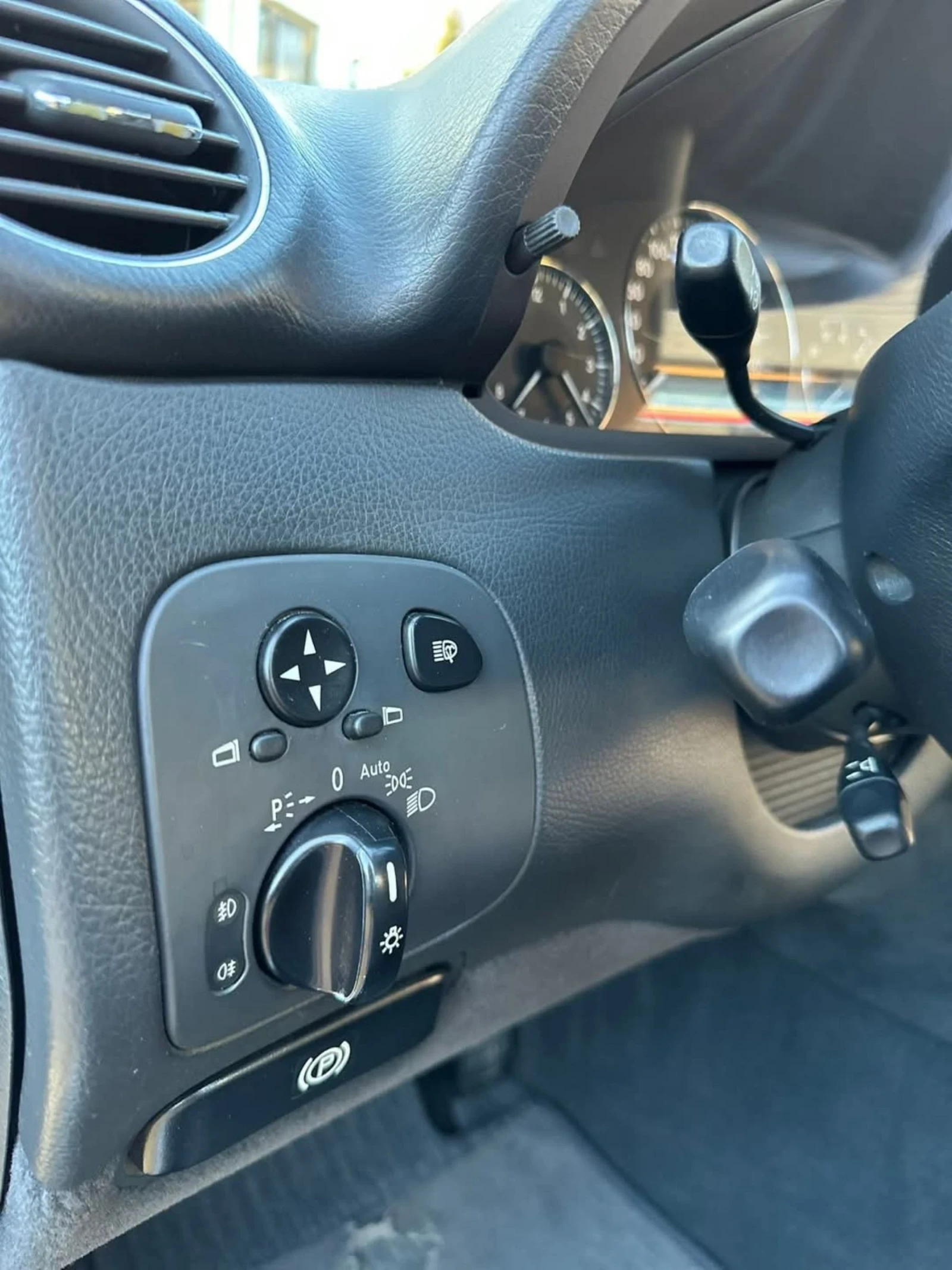 Mercedes-Benz CLK 500, снимка 17 - Автомобили и джипове - 54043654