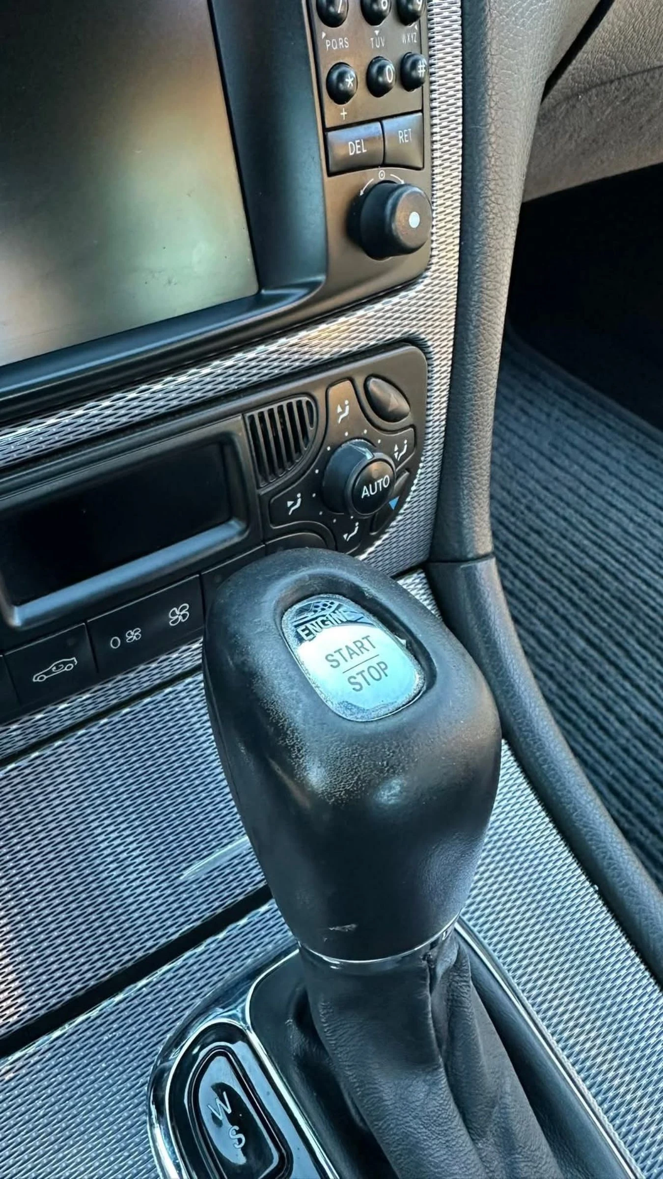 Mercedes-Benz CLK 500, снимка 16 - Автомобили и джипове - 54043654