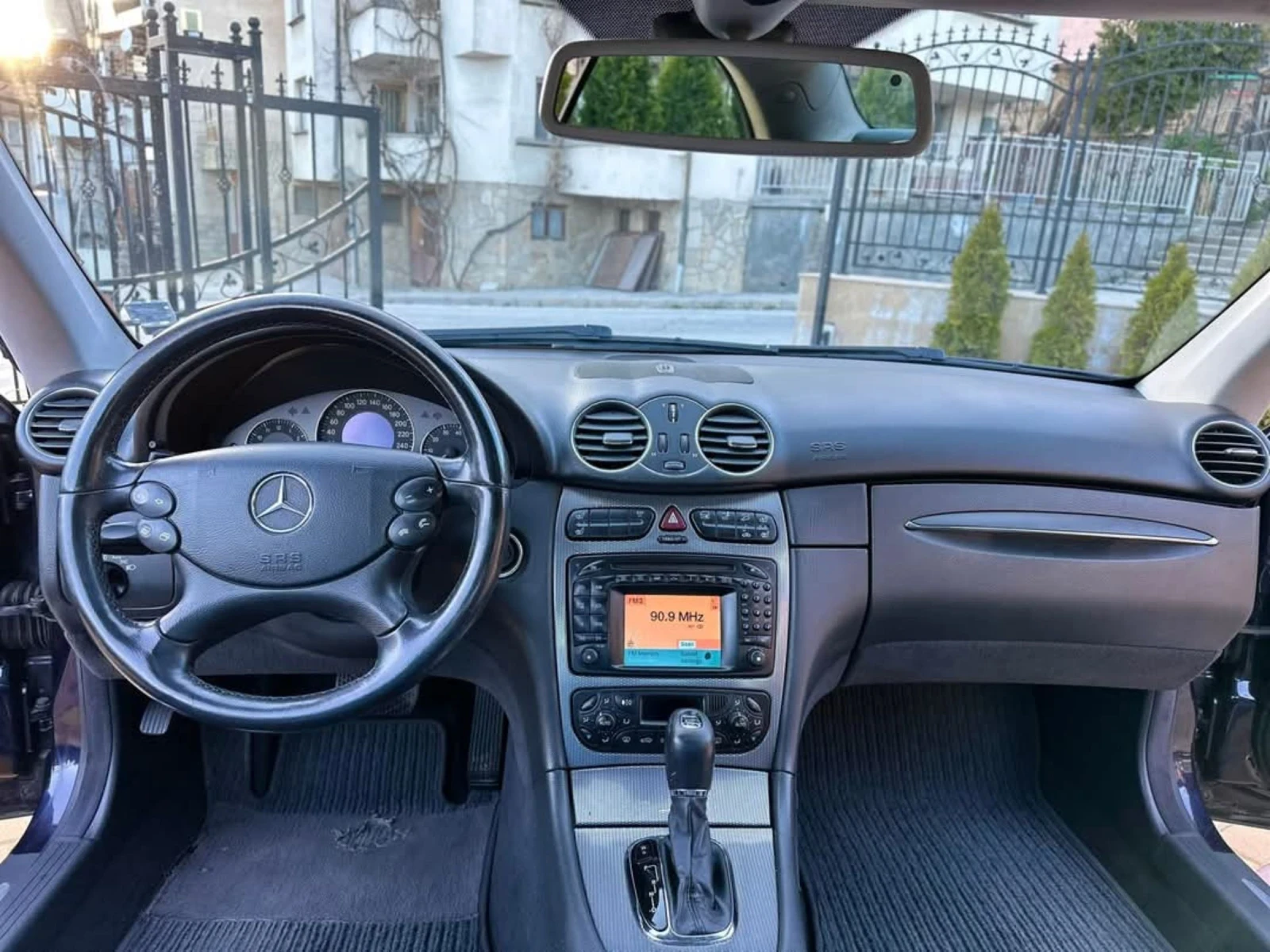 Mercedes-Benz CLK 500, снимка 12 - Автомобили и джипове - 54043654