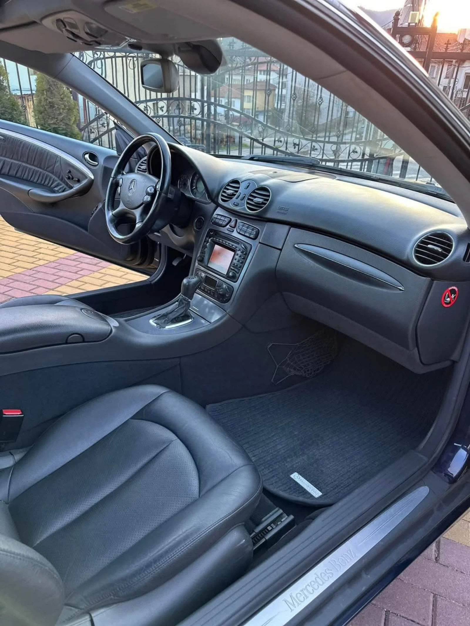 Mercedes-Benz CLK 500, снимка 9 - Автомобили и джипове - 54043654