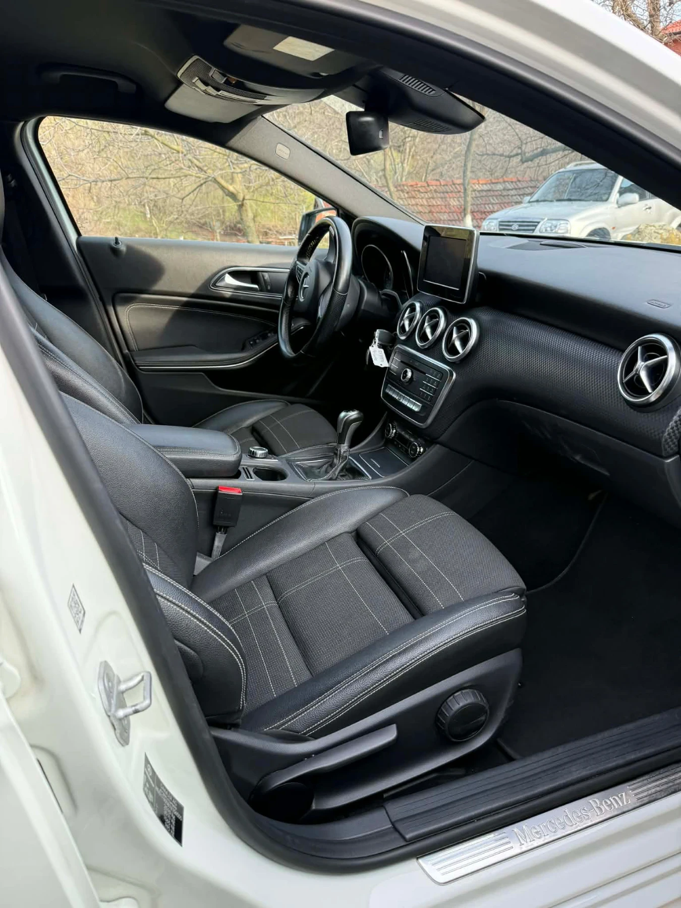 Mercedes-Benz A 180, снимка 5 - Автомобили и джипове - 54176014