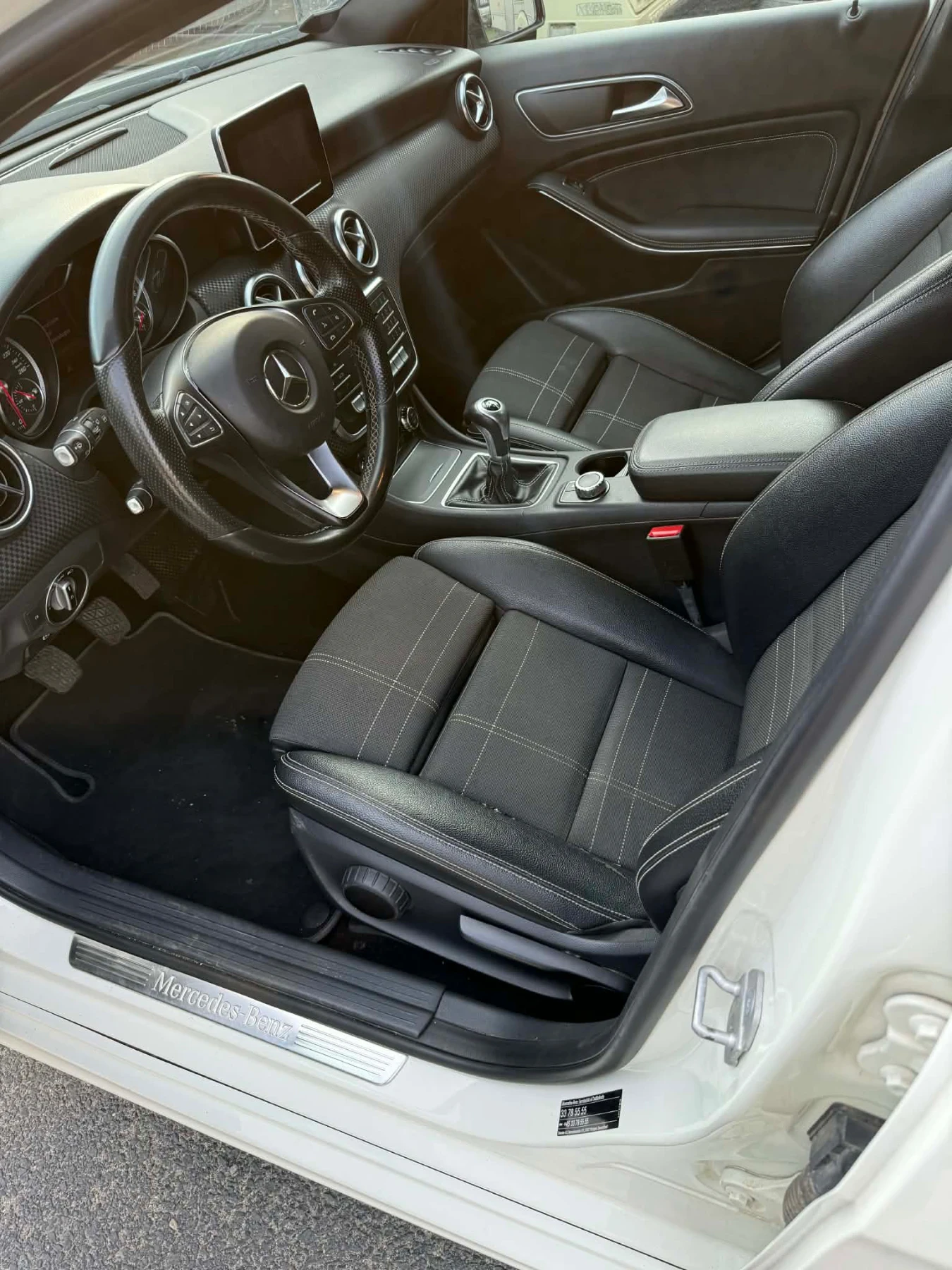 Mercedes-Benz A 180, снимка 4 - Автомобили и джипове - 54176014