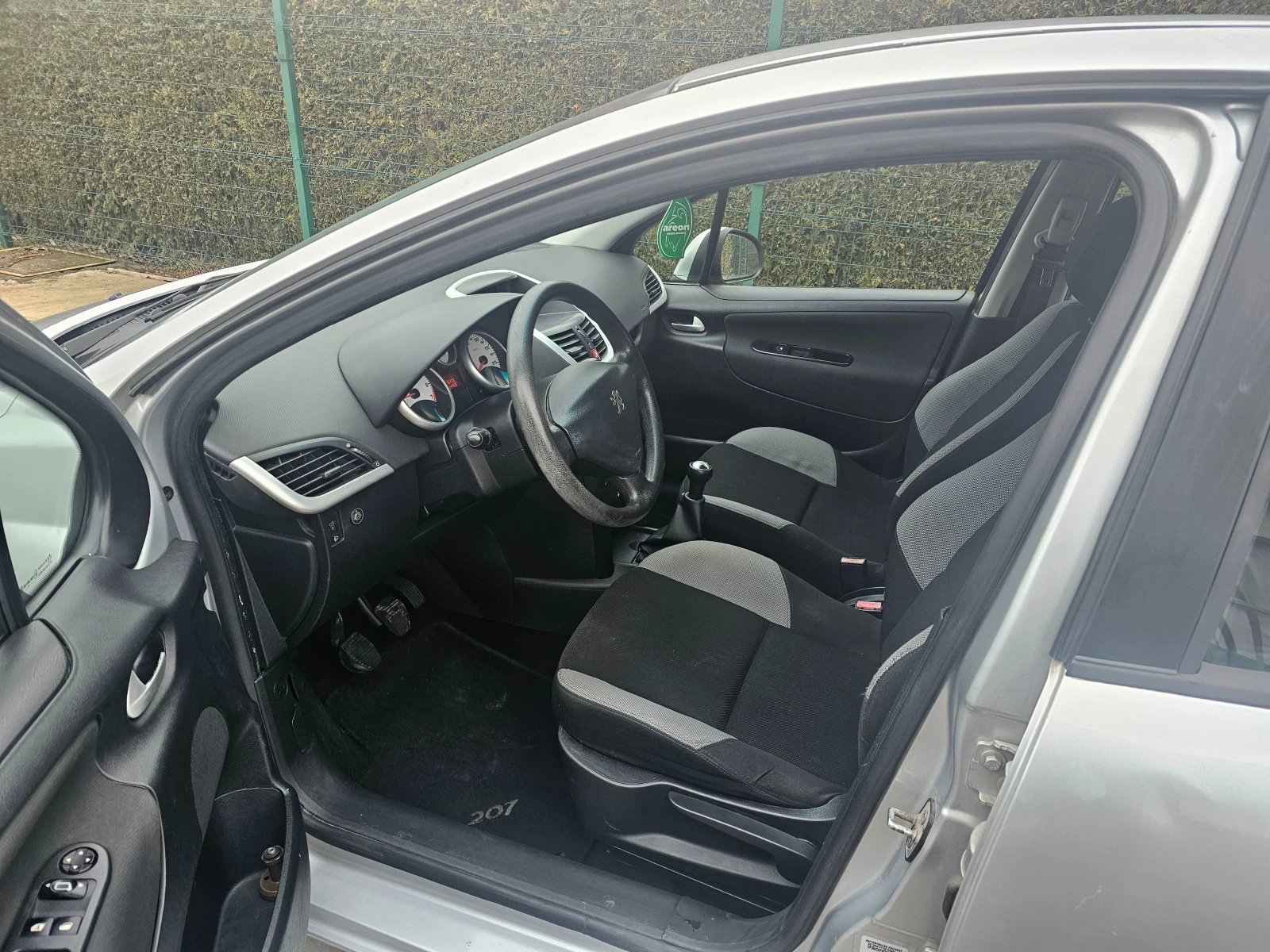 Peugeot 207 Газ-инж-Гаражно, снимка 11 - Автомобили и джипове - 54231260