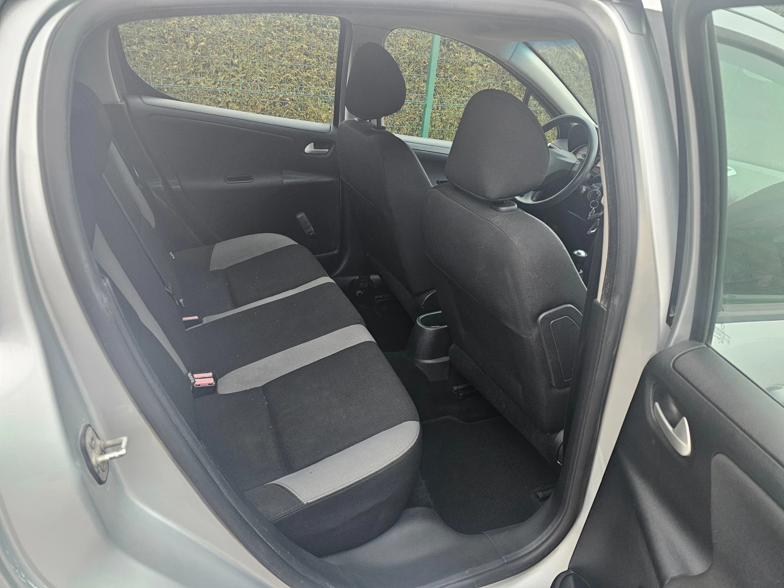 Peugeot 207 Газ-инж-Гаражно, снимка 14 - Автомобили и джипове - 54231260