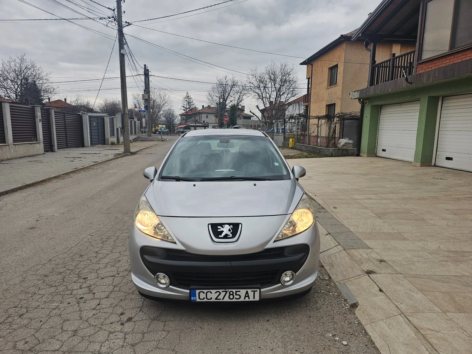 Peugeot 207 Газ-инж-Гаражно, снимка 10 - Автомобили и джипове - 54231260