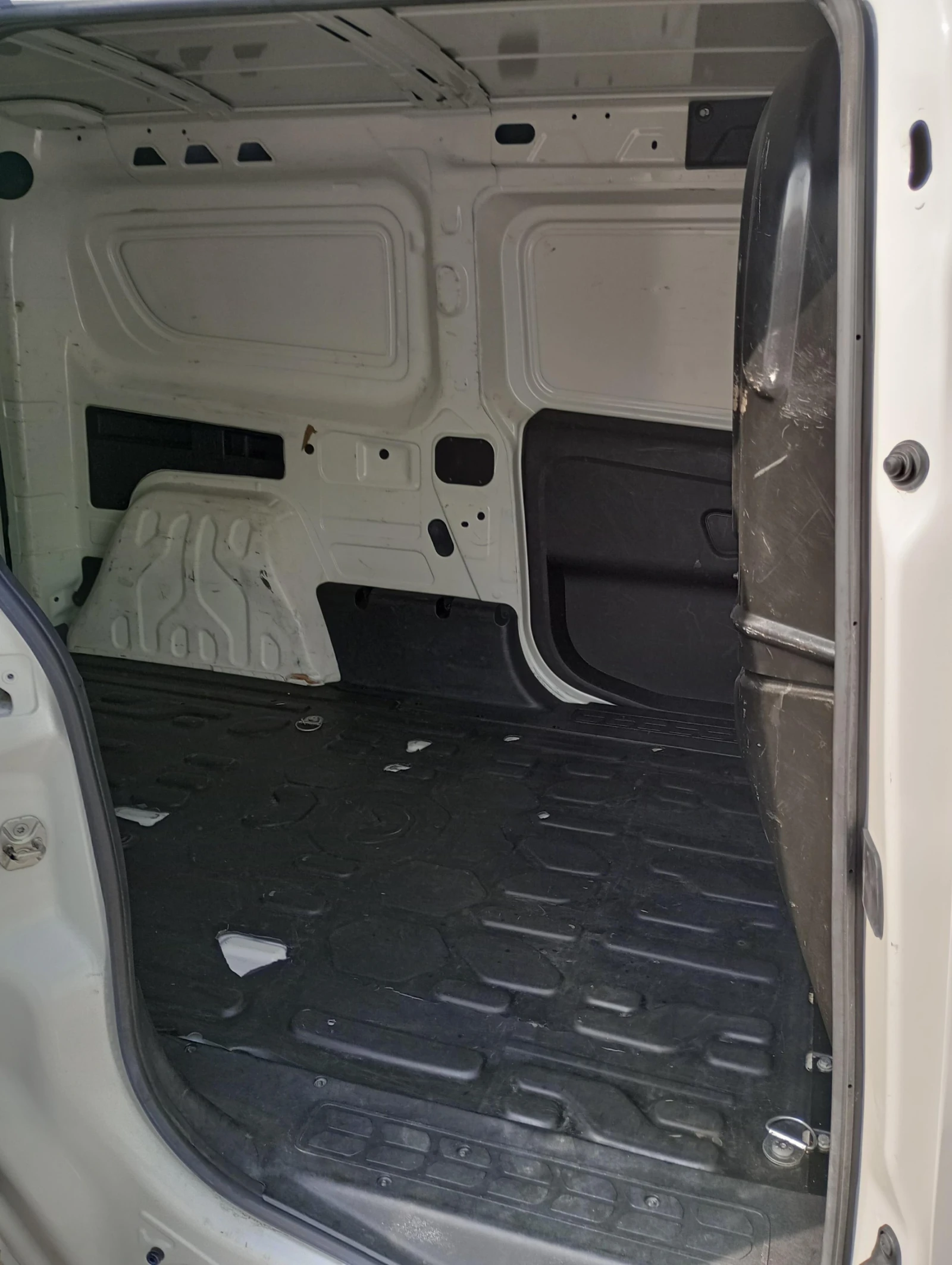 Fiat Doblo MAXI, снимка 10 - Автомобили и джипове - 54770876