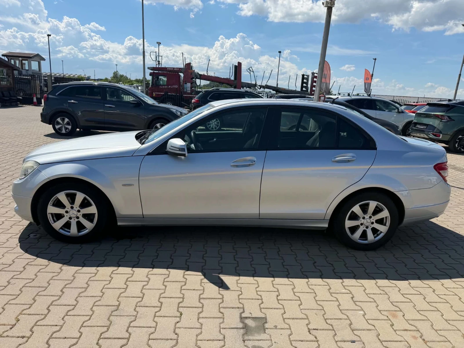 Mercedes-Benz C 200 220 cdi, снимка 8 - Автомобили и джипове - 54987530