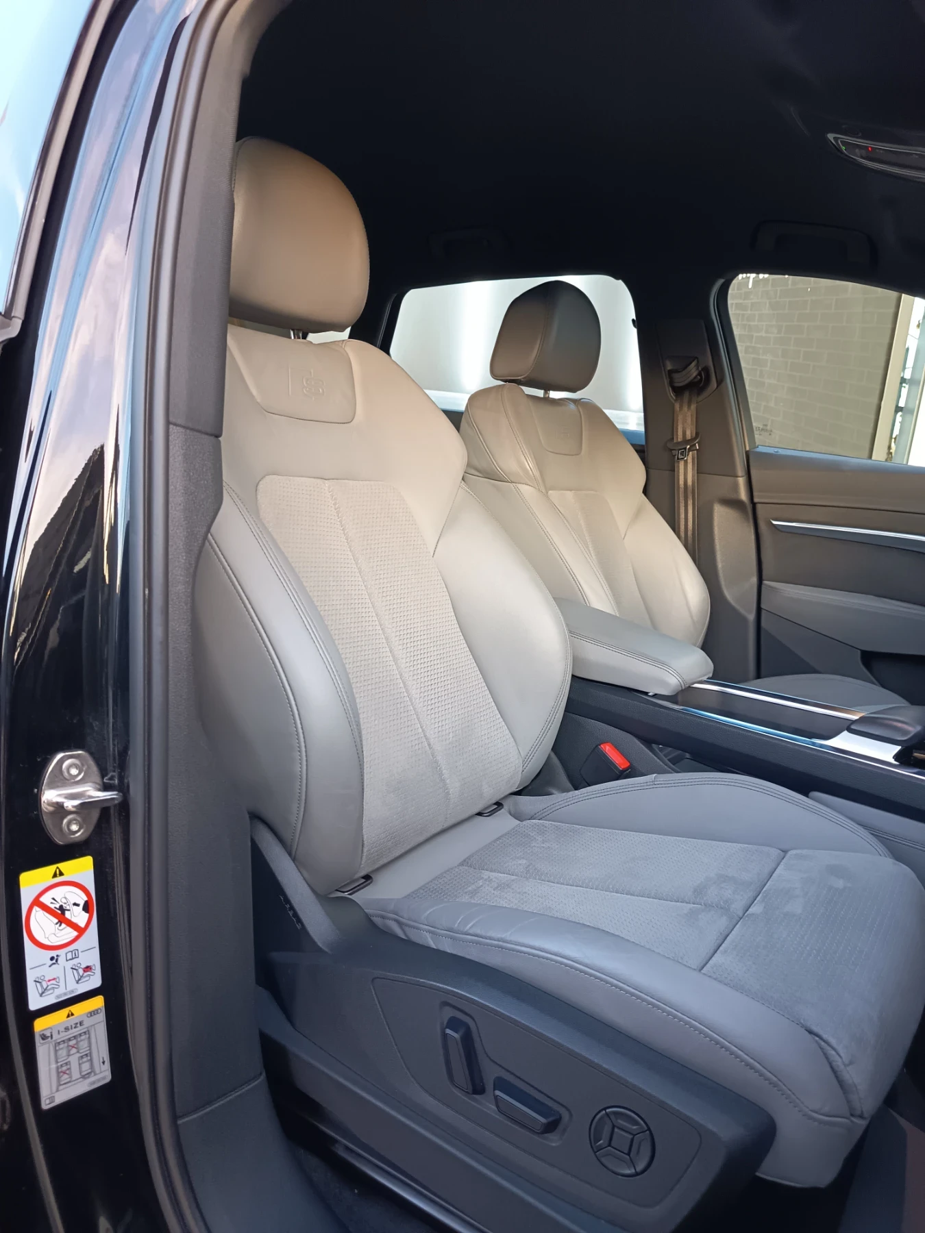 Audi E-Tron 50 2xS-Line , снимка 10 - Автомобили и джипове - 55022657