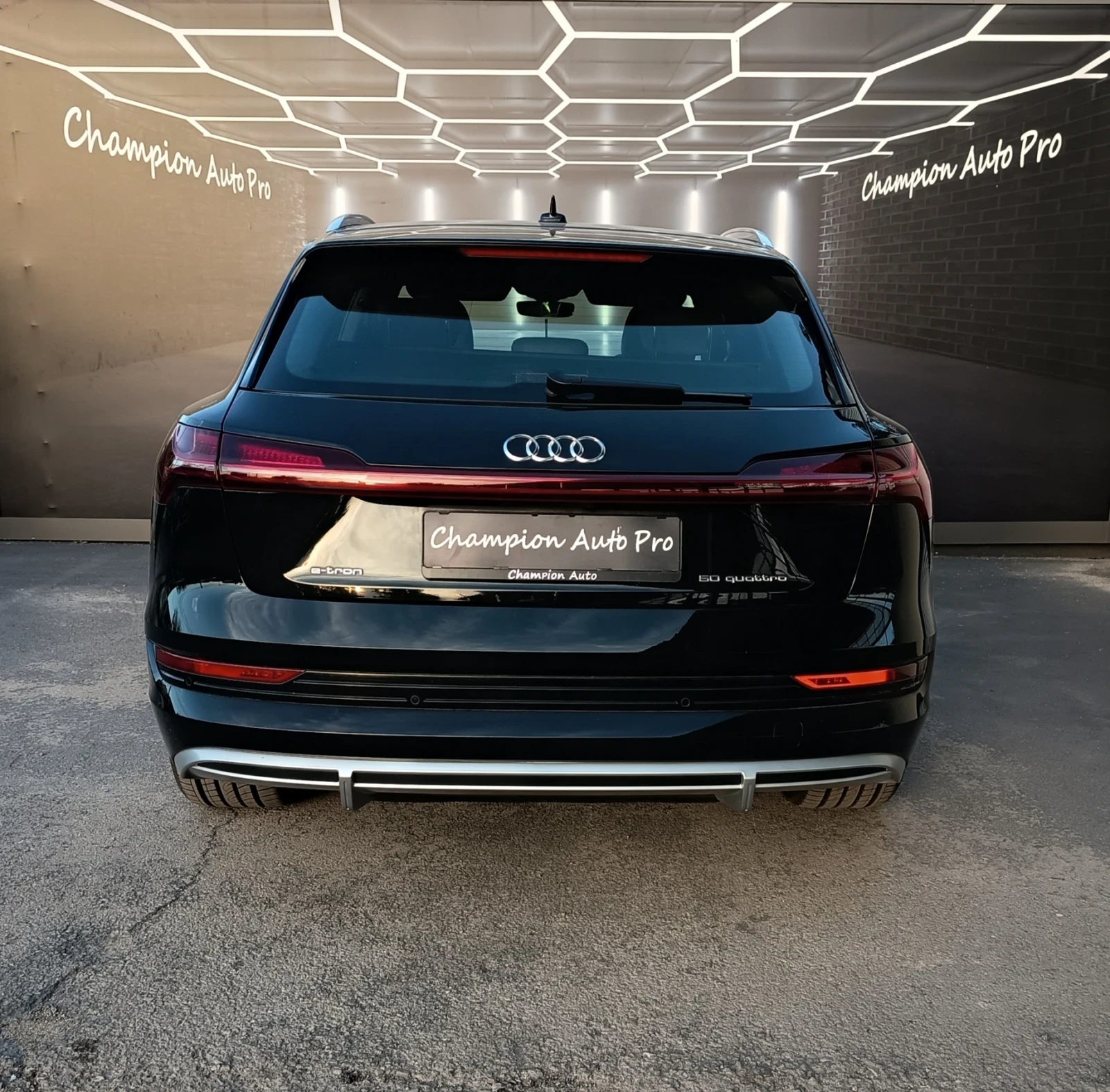 Audi E-Tron 50 2xS-Line , снимка 5 - Автомобили и джипове - 55022657