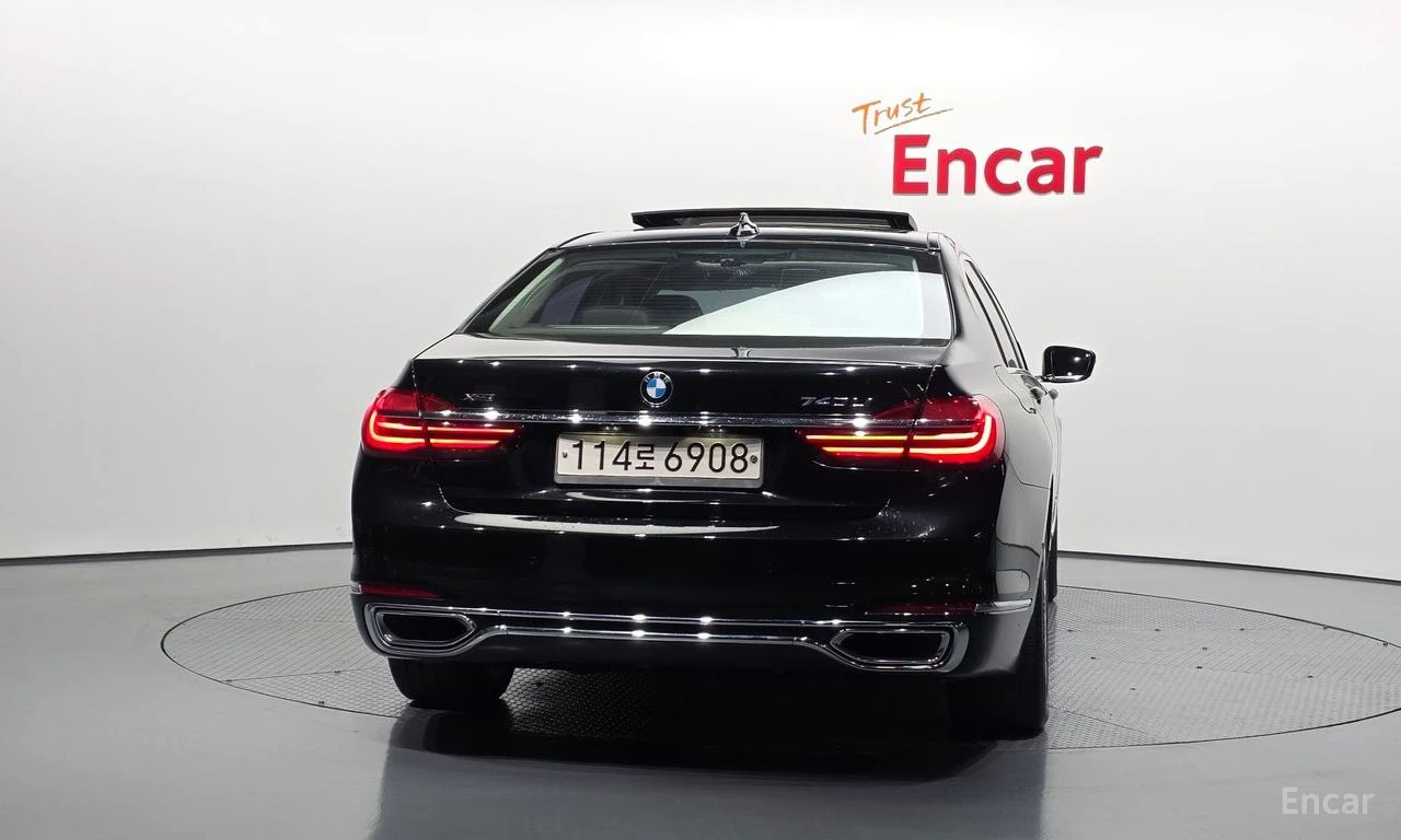 BMW 740 Li* XDRIVE* ОБДУХВАНЕ* HARMON* KARDON* ДИСТРОНИК* , снимка 4 - Автомобили и джипове - 55104112
