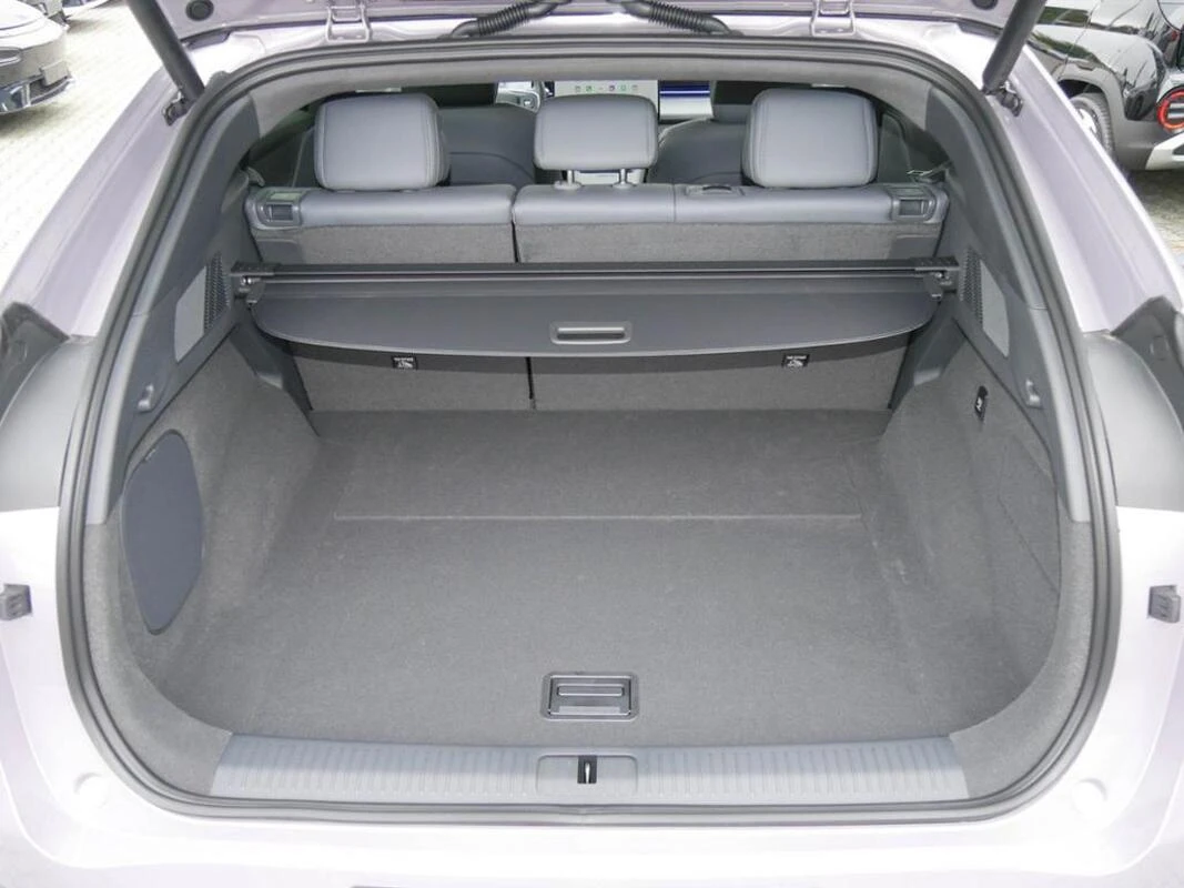 Xpeng G6 Performance AWD, снимка 11 - Автомобили и джипове - 55299436
