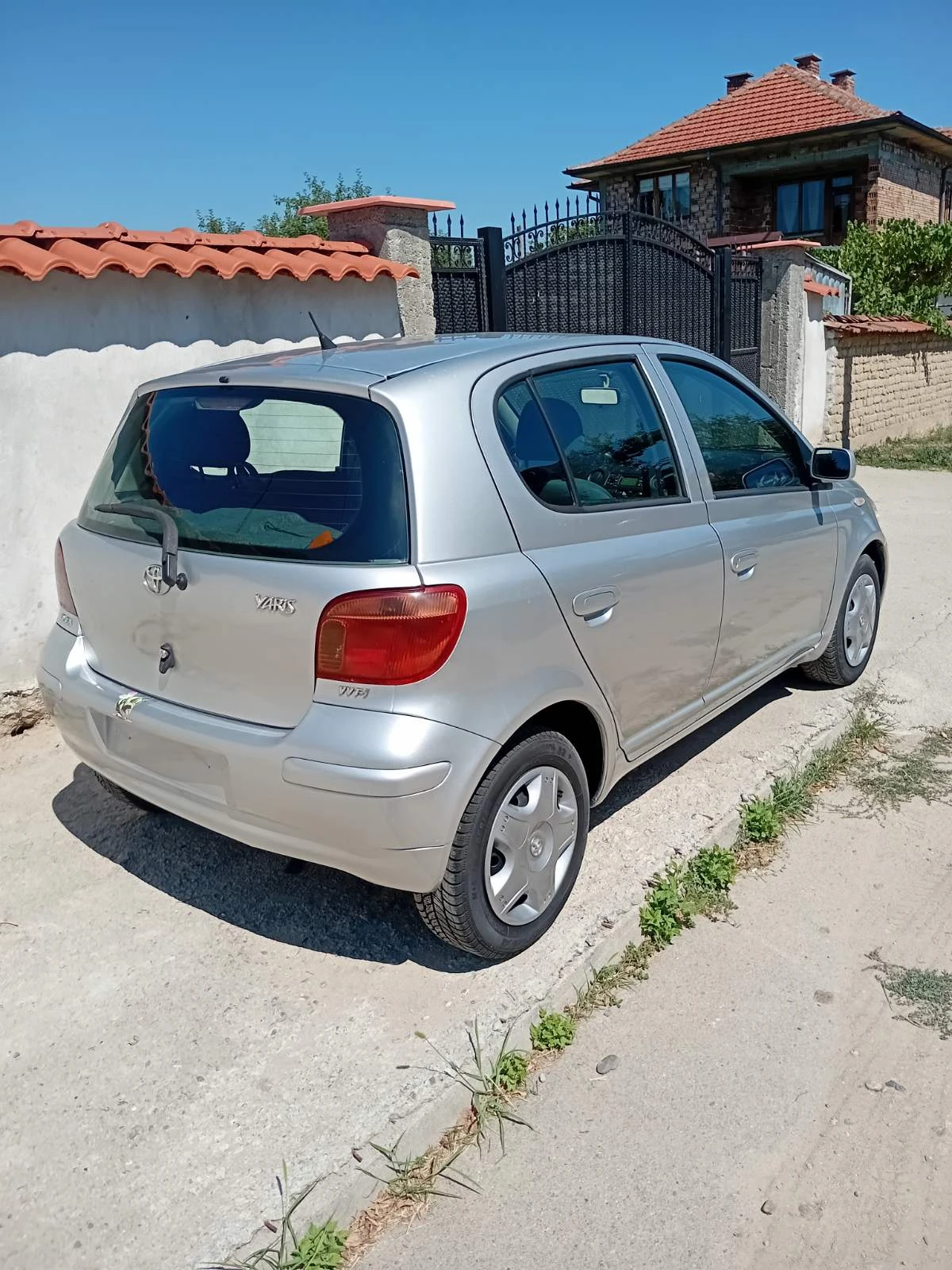 Toyota Yaris 1.3, снимка 5 - Автомобили и джипове - 55749804