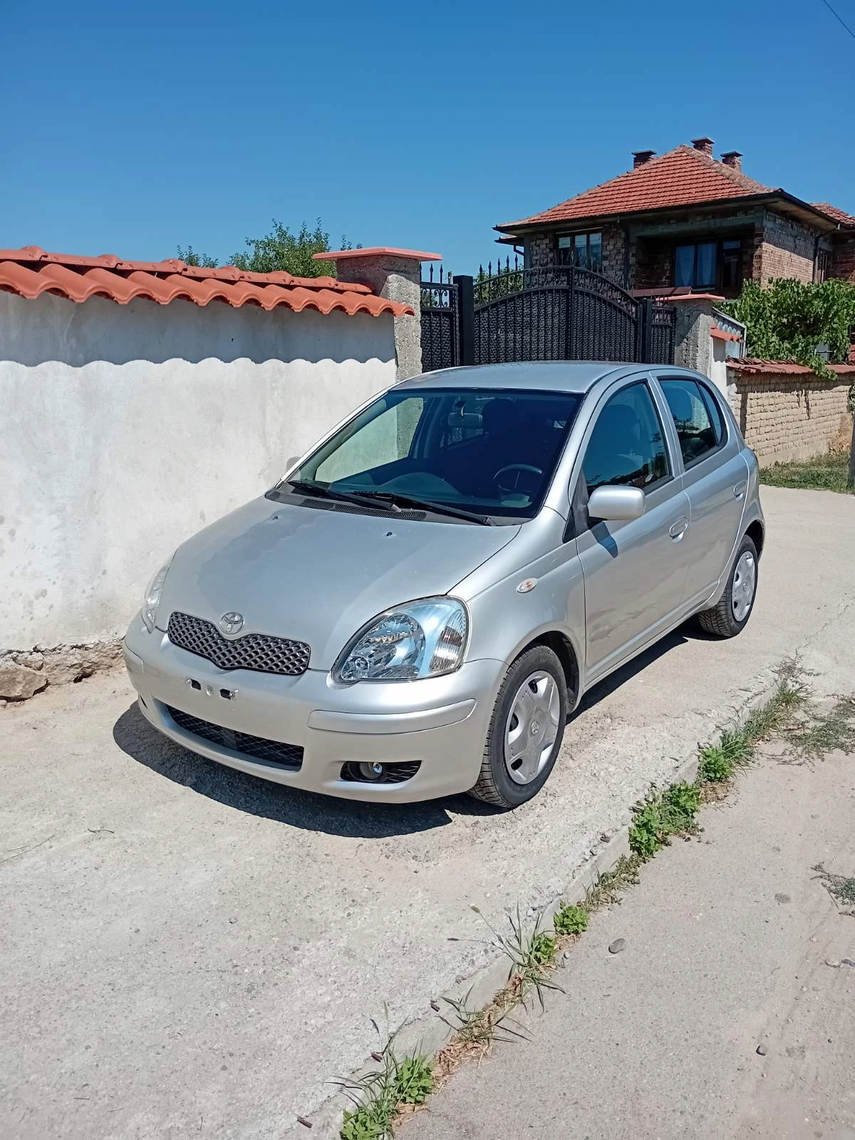 Toyota Yaris 1.3, снимка 3 - Автомобили и джипове - 55749804