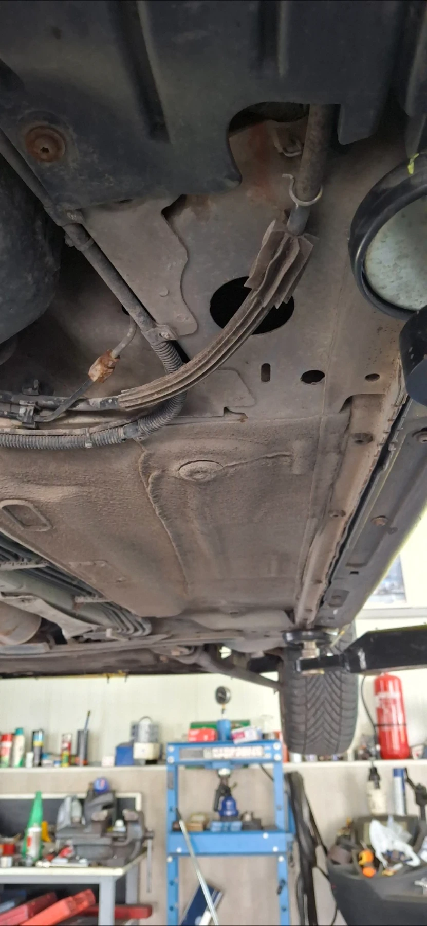 Ford Focus 1.6 I 115к.с газ, снимка 12 - Автомобили и джипове - 56007933