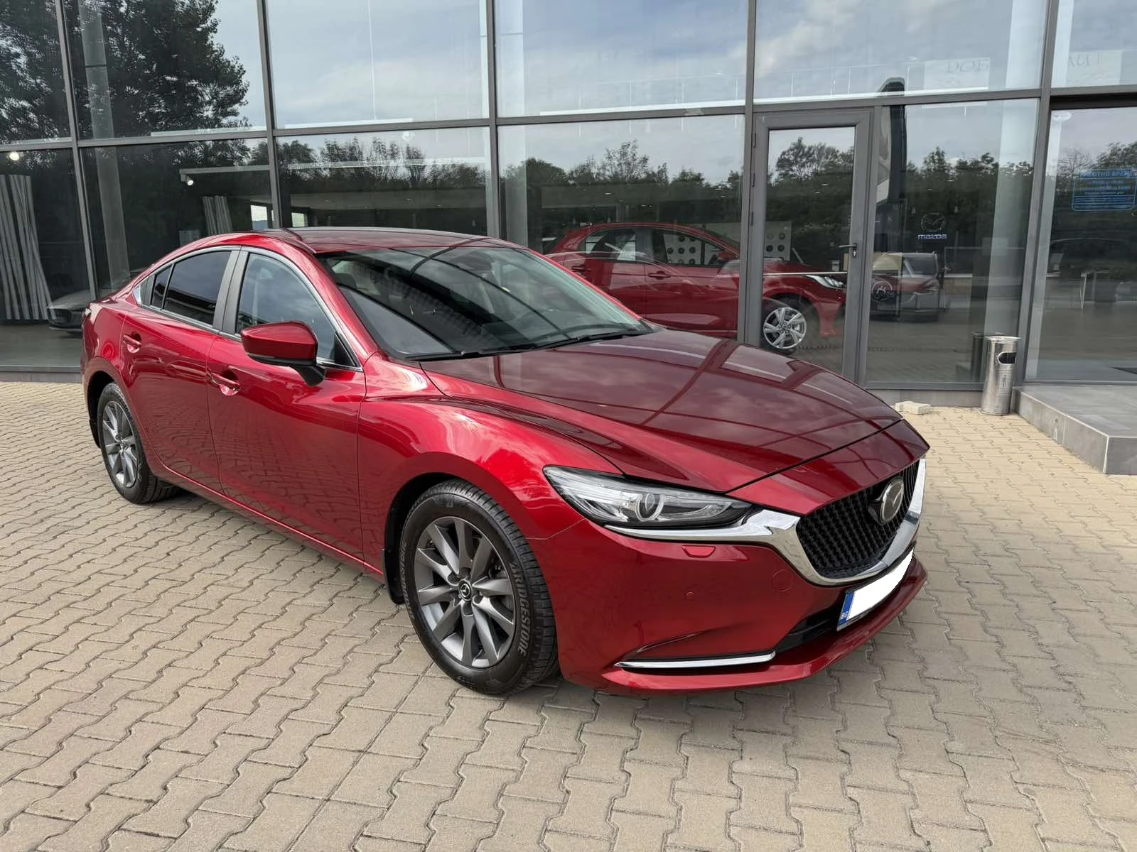 Mazda 6 2WD / REVOLUTION