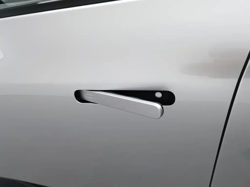 Xpeng P7 Ultra Long Range Max Flagship Edition 2025 RWD, снимка 15 - Автомобили и джипове - 56662394