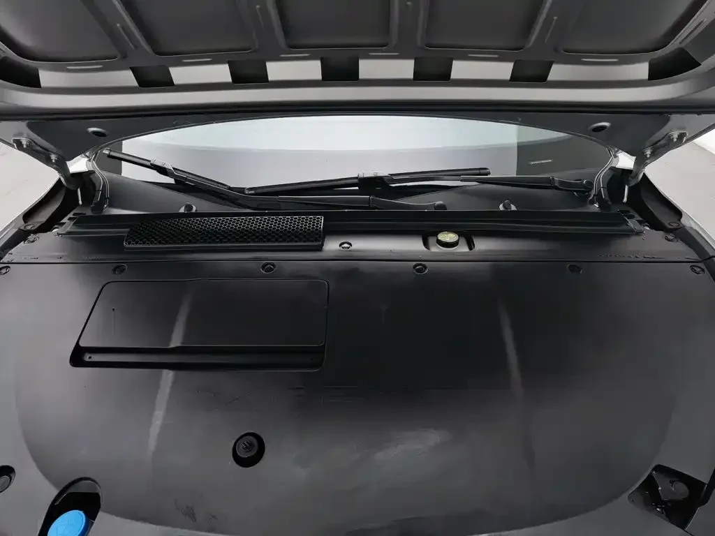 Xpeng P7 Ultra Long Range Max Flagship Edition 2025 RWD, снимка 6 - Автомобили и джипове - 56662394
