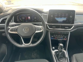 VW T-Roc 1.5tsi, Facelift, Всички екстри!!! , снимка 10 - Автомобили и джипове - 53666384