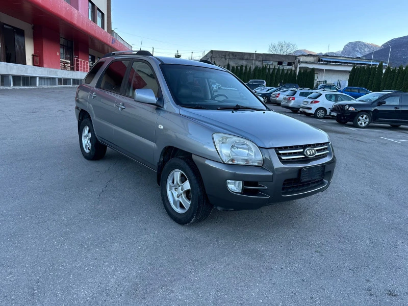 Kia Sportage 2.0CRDI - УНИКАТ, снимка 3 - Автомобили и джипове - 43472942