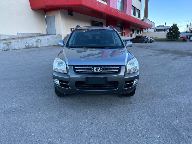 Kia Sportage 2.0CRDI - УНИКАТ, снимка 2 - Автомобили и джипове - 43472942