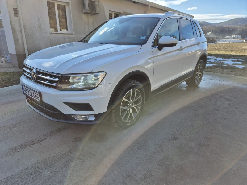 VW Tiguan 2.0TDI 150hp 4Motion  DSG, снимка 8 - Автомобили и джипове - 48801545