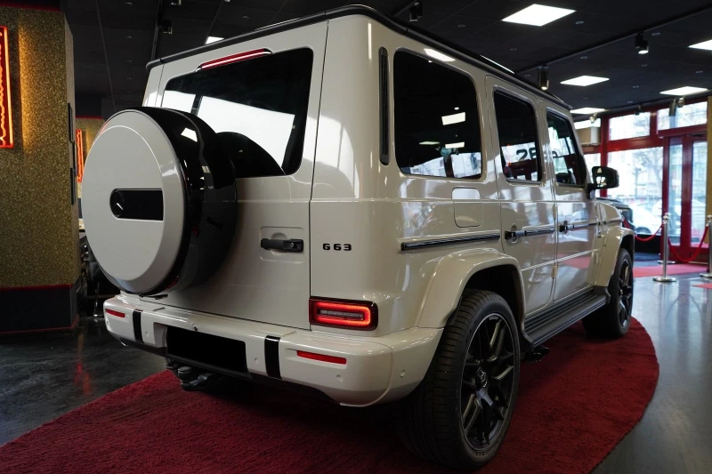 Mercedes-Benz G 63 AMG /FACELIFT/ CARBON/ BURM/ KEYLESS/ NIGHT/ 360/     , снимка 6 - Автомобили и джипове - 48866354