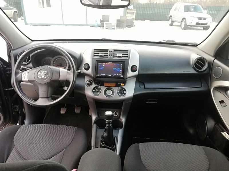 Toyota Rav4 2.2D4D kli 4x4 136ks, снимка 13 - Автомобили и джипове - 48958799