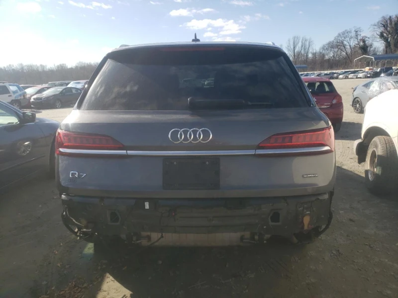 Audi Q7 55TFSI/QUATTRO/ПЪЛНА СЕРВИЗНА ИСТОРИЯ!!, снимка 5 - Автомобили и джипове - 49563541