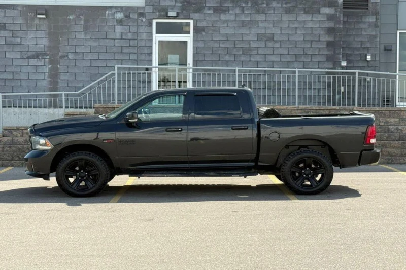 Dodge RAM 1500 SPORT ПОДГРЕВ* ОБДУХВАНЕ* CAM* KEYLESS* , снимка 2 - Автомобили и джипове - 52837214