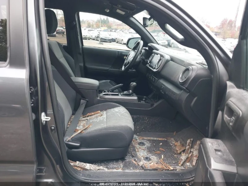 Toyota Tacoma 3.5L V-6 DI, DOHC, VVT, 278HP 4X4 Drive, снимка 11 - Автомобили и джипове - 52840133