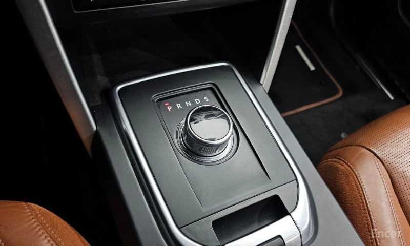 Land Rover Discovery Sport, снимка 9 - Автомобили и джипове - 53241923