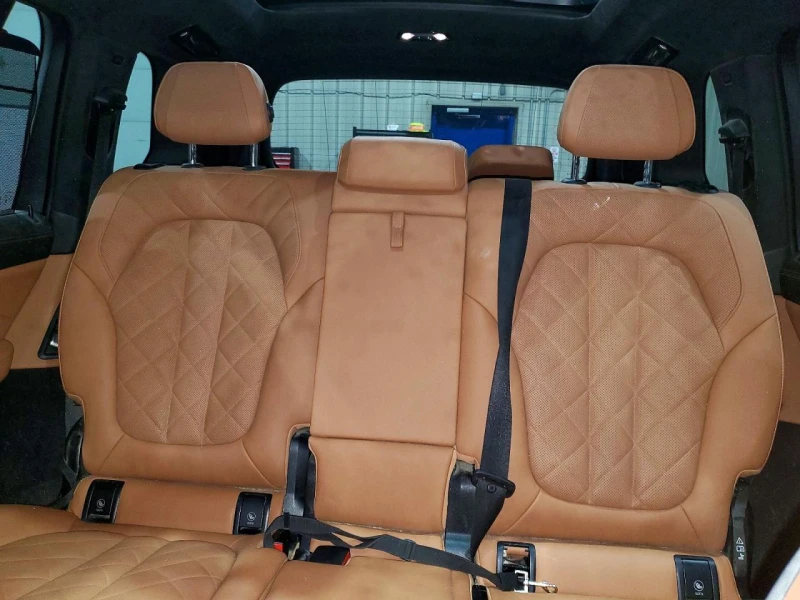 BMW X7 xDrive40i, снимка 10 - Автомобили и джипове - 53489814