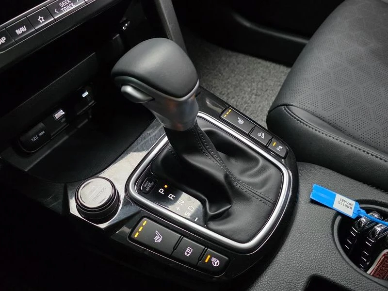 Kia Seltos 1.6 Automatic, снимка 9 - Автомобили и джипове - 55875601