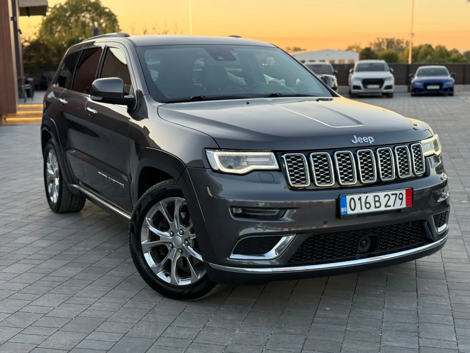 Jeep Grand cherokee SUMMIT 2020г Панорама= Алкантара= Фул Екстри, снимка 1