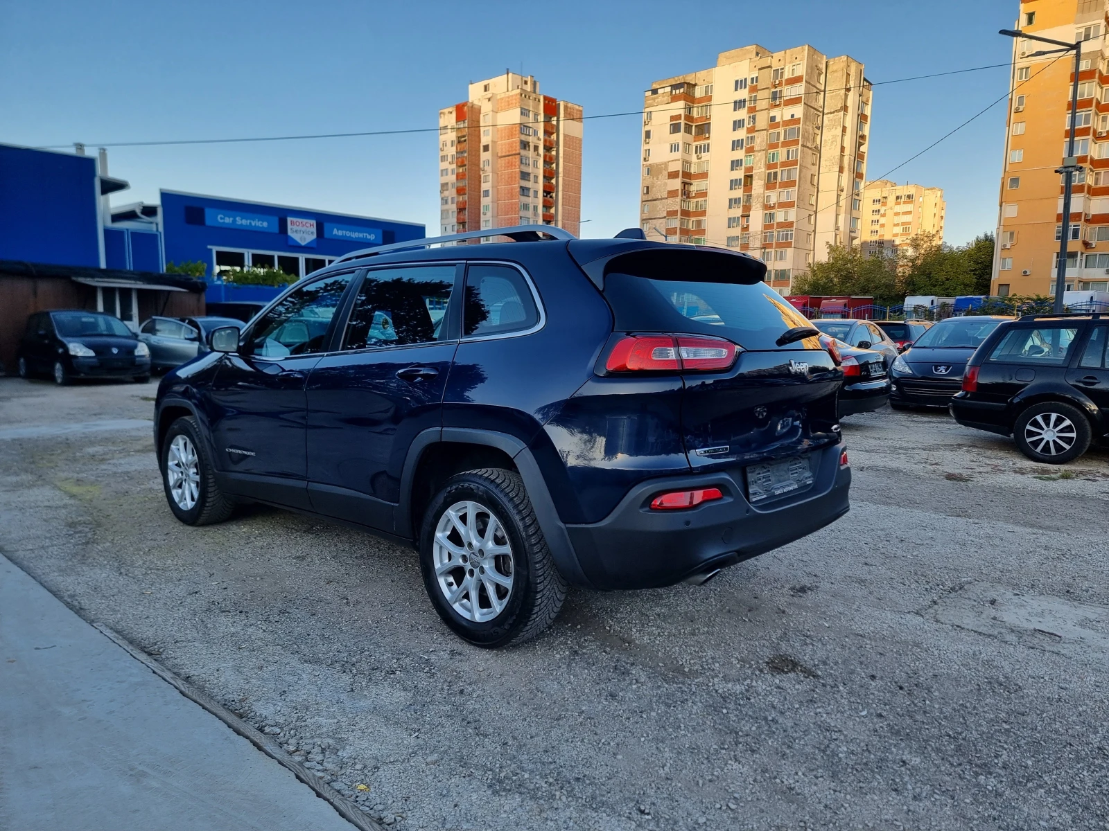 Jeep Cherokee 2.0L M-JET - изображение 4