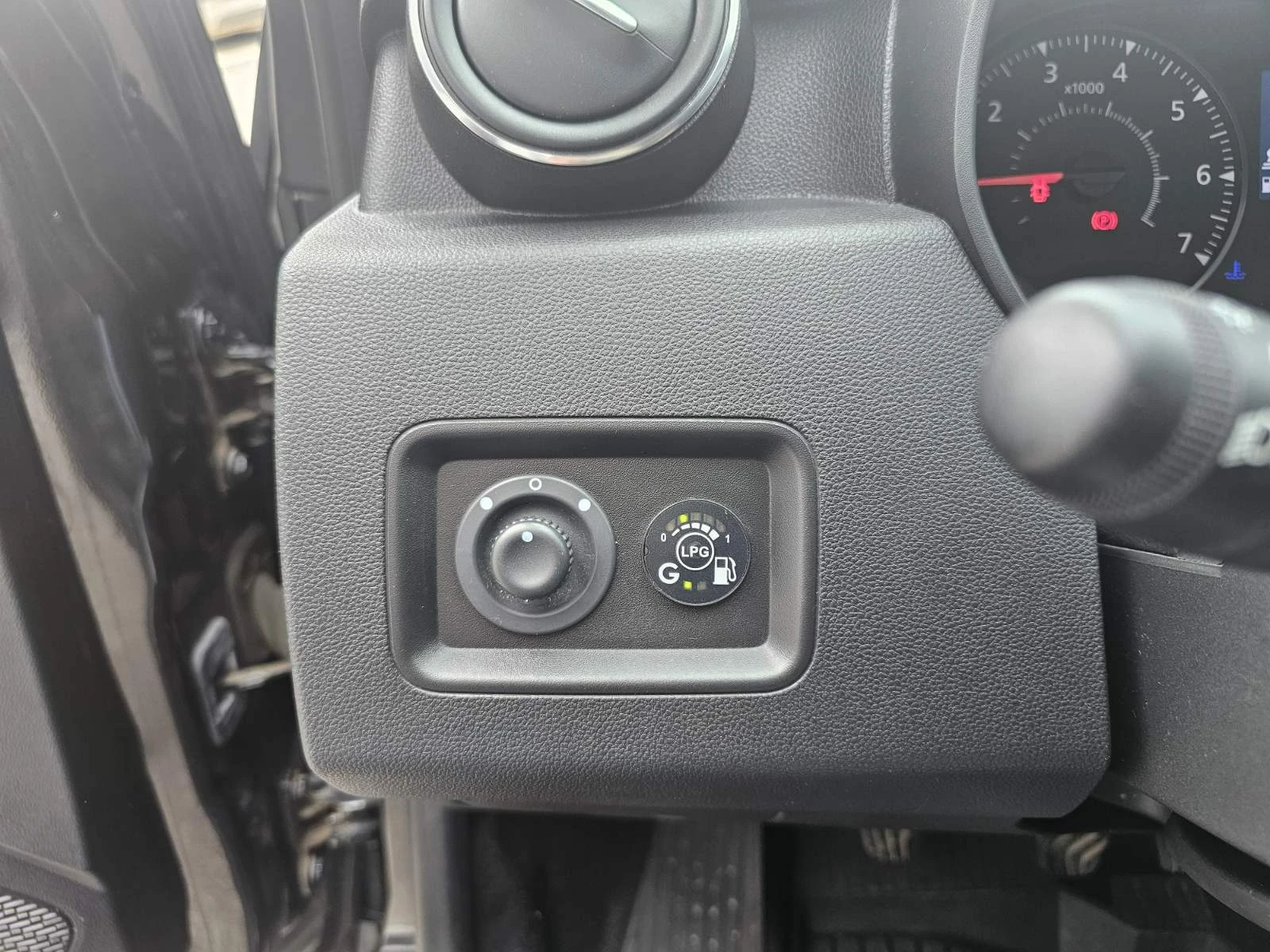 Dacia Duster 1.6 Tce 115 LPG  - изображение 10