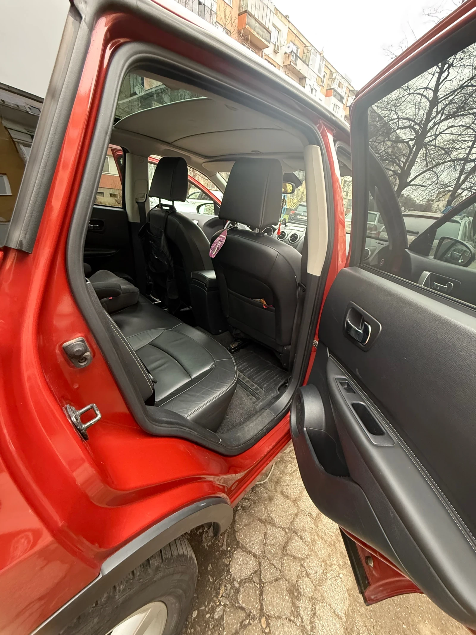 Nissan Qashqai, снимка 5 - Автомобили и джипове - 53488345