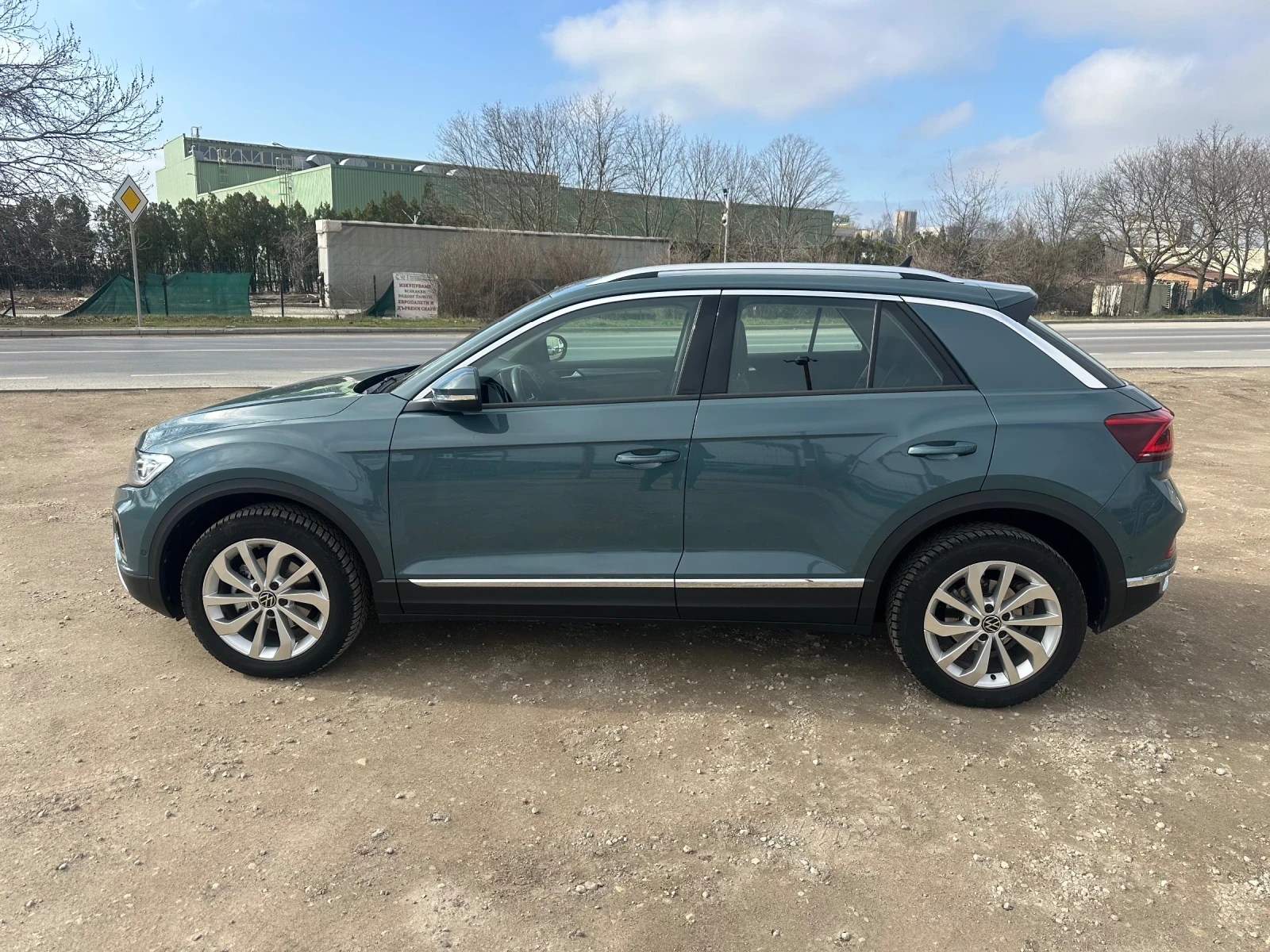 VW T-Roc 1.5tsi, Facelift, Всички екстри!!!  - изображение 4
