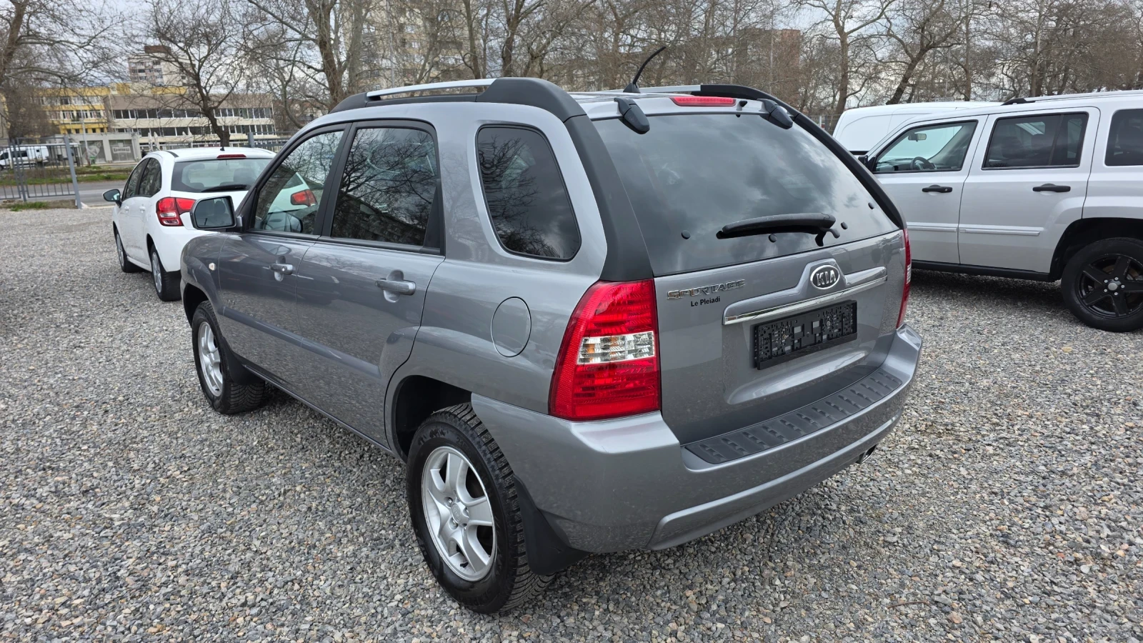 Kia Sportage 2.0i ГАЗ , снимка 7 - Автомобили и джипове - 54029555