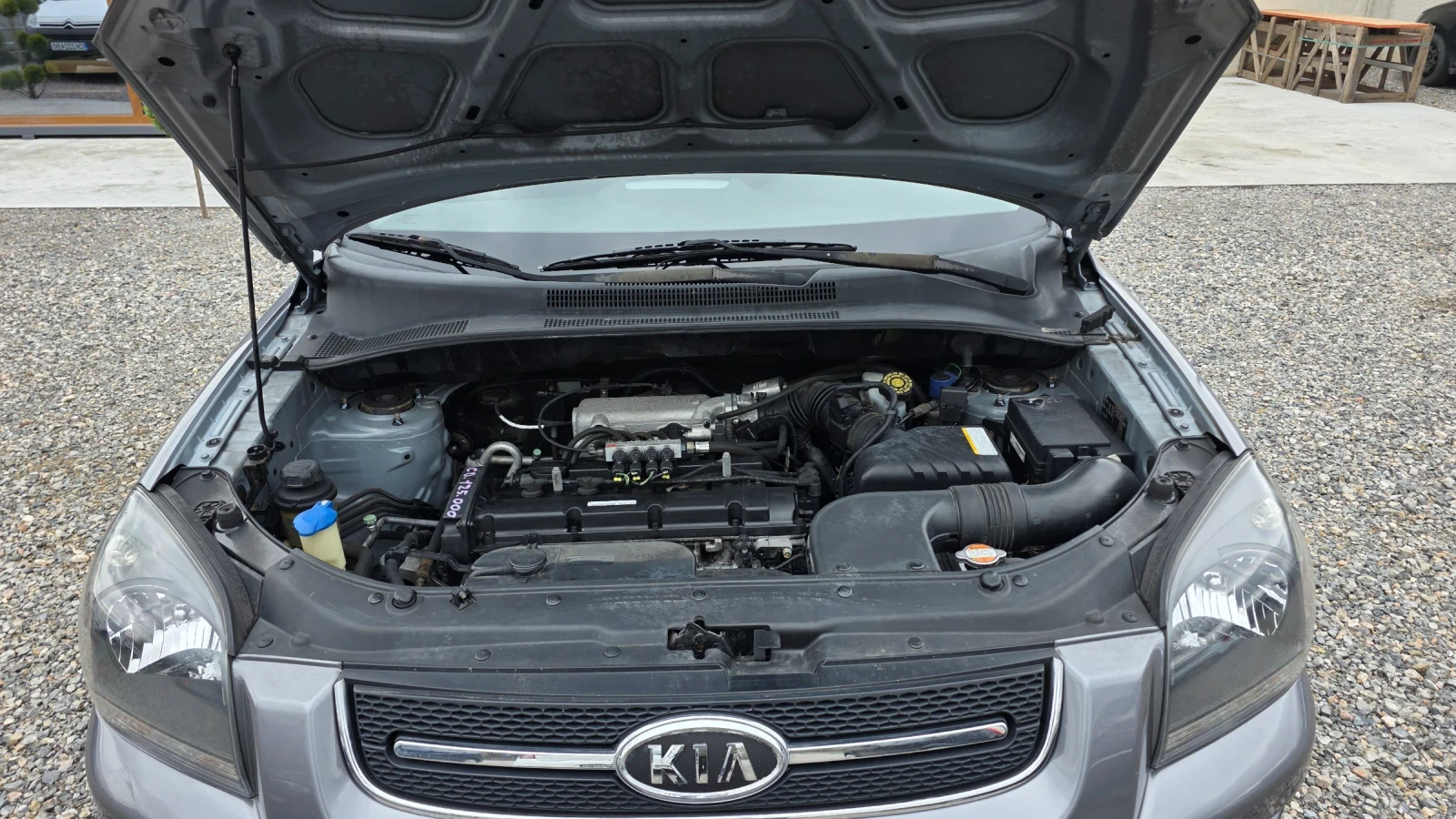 Kia Sportage 2.0i ГАЗ , снимка 14 - Автомобили и джипове - 54029555