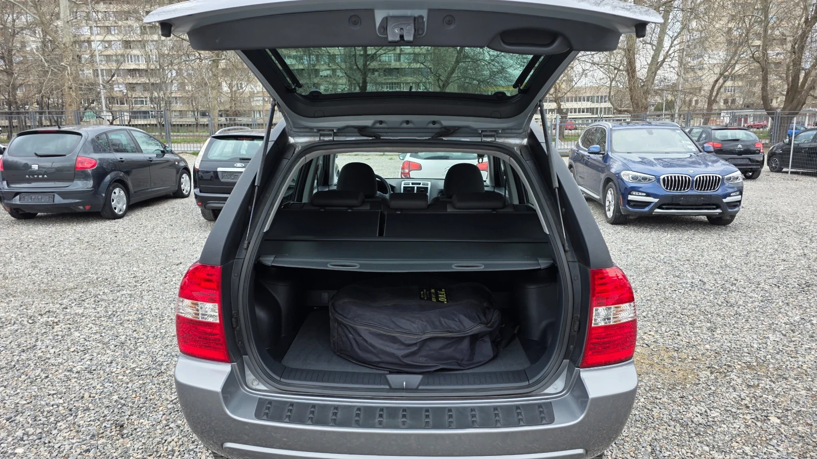 Kia Sportage 2.0i ГАЗ , снимка 13 - Автомобили и джипове - 54029555