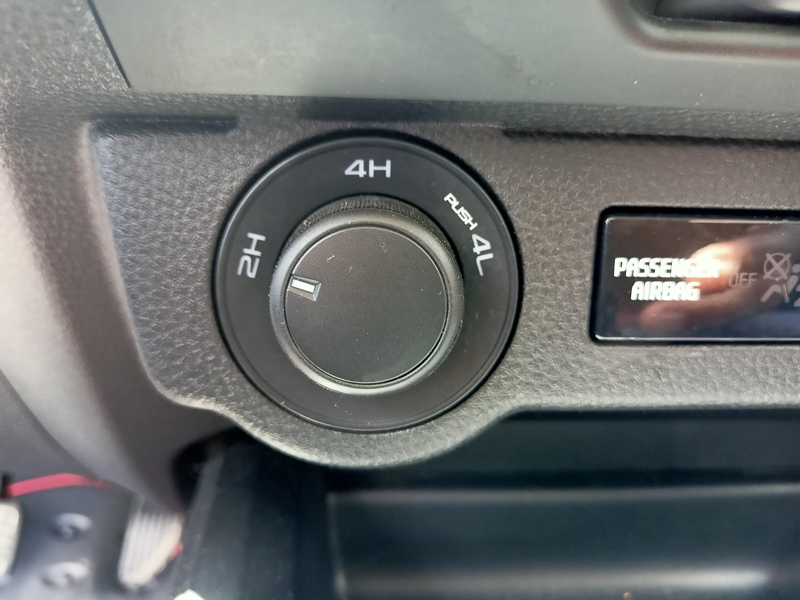 Isuzu D-max III - 1.9d 4WD Double Cab, снимка 13 - Автомобили и джипове - 54701336