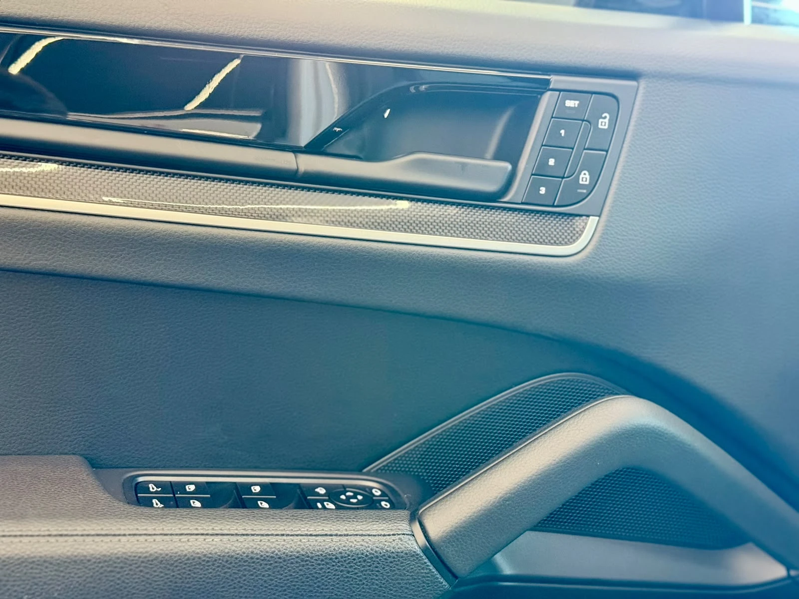 Porsche Cayenne Coupe* GT Package* Bose* Carbon* Лизинг , снимка 7 - Автомобили и джипове - 54832133