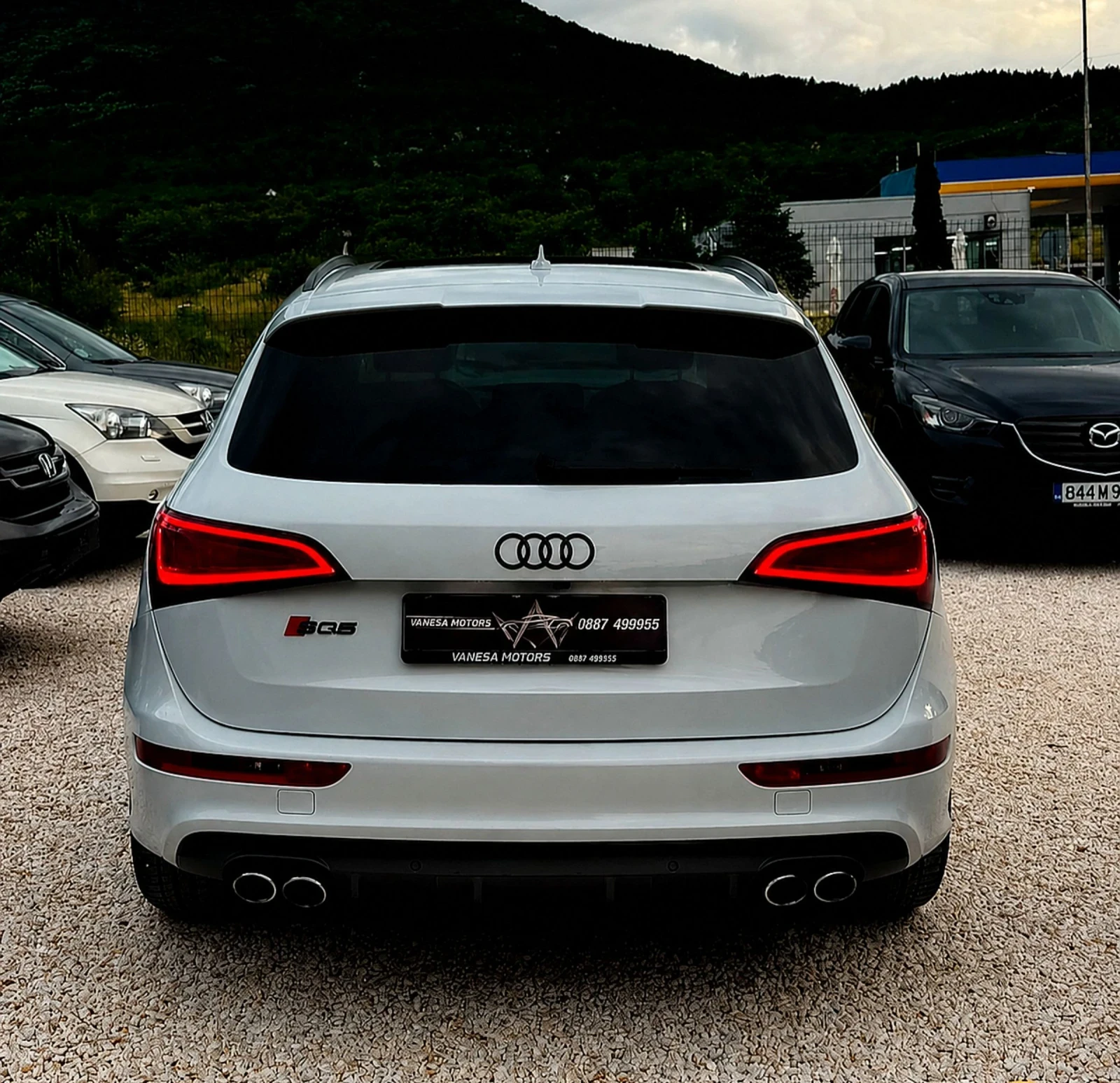 Audi SQ5 FULL SERVICE IN Audi Panorama BANG&OLUFSEN Keyless, снимка 4 - Автомобили и джипове - 54887628