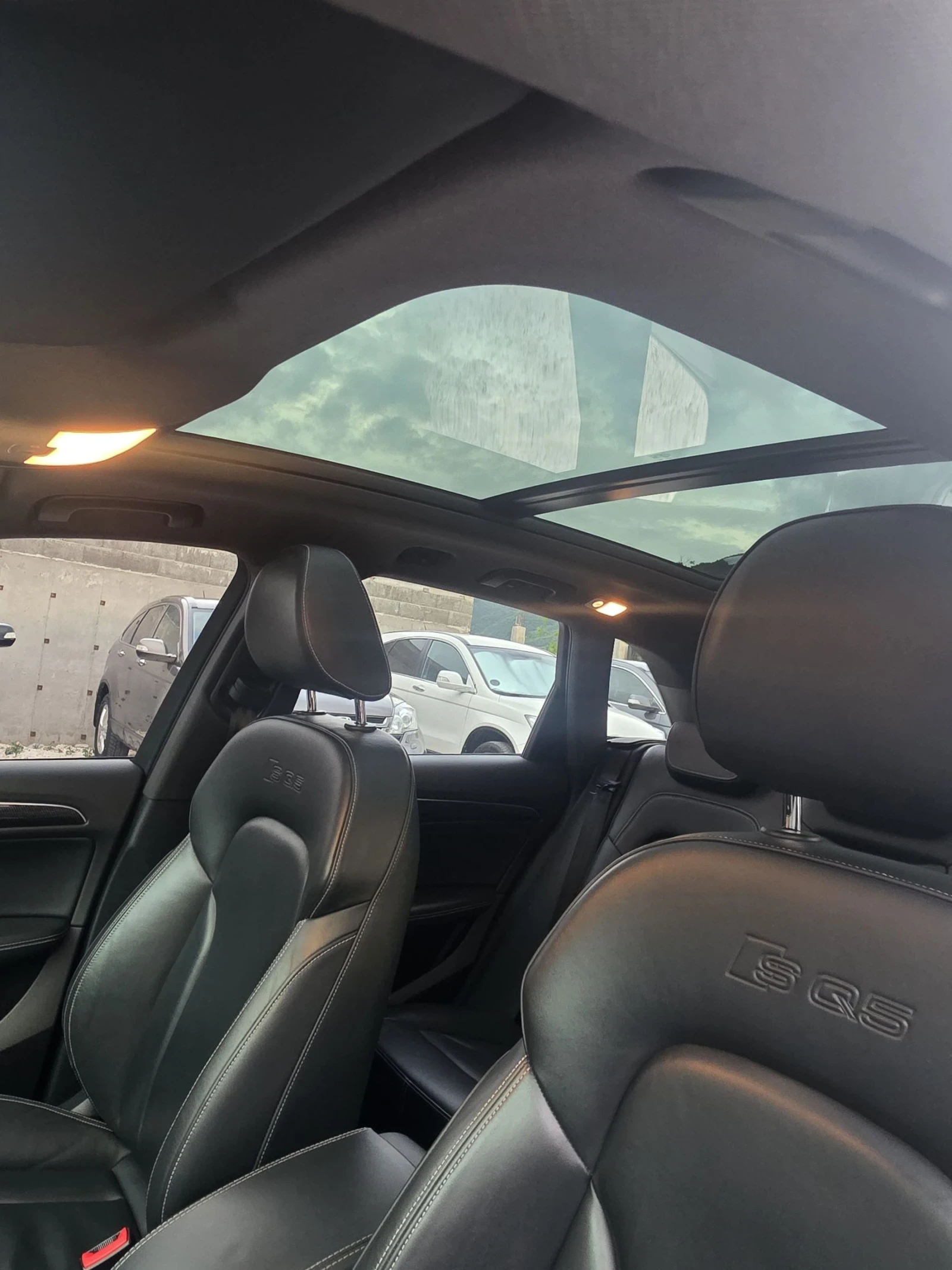 Audi SQ5 FULL SERVICE IN Audi Panorama BANG&OLUFSEN Keyless, снимка 17 - Автомобили и джипове - 54887628