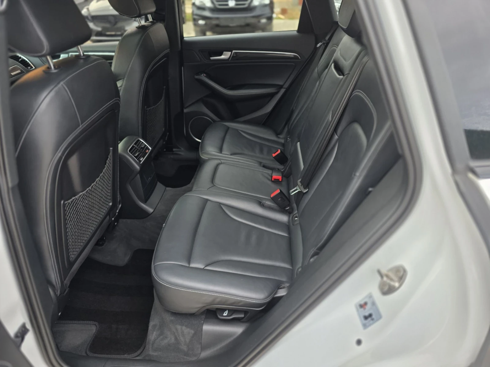 Audi SQ5 FULL SERVICE IN Audi Panorama BANG&OLUFSEN Keyless, снимка 9 - Автомобили и джипове - 54887628