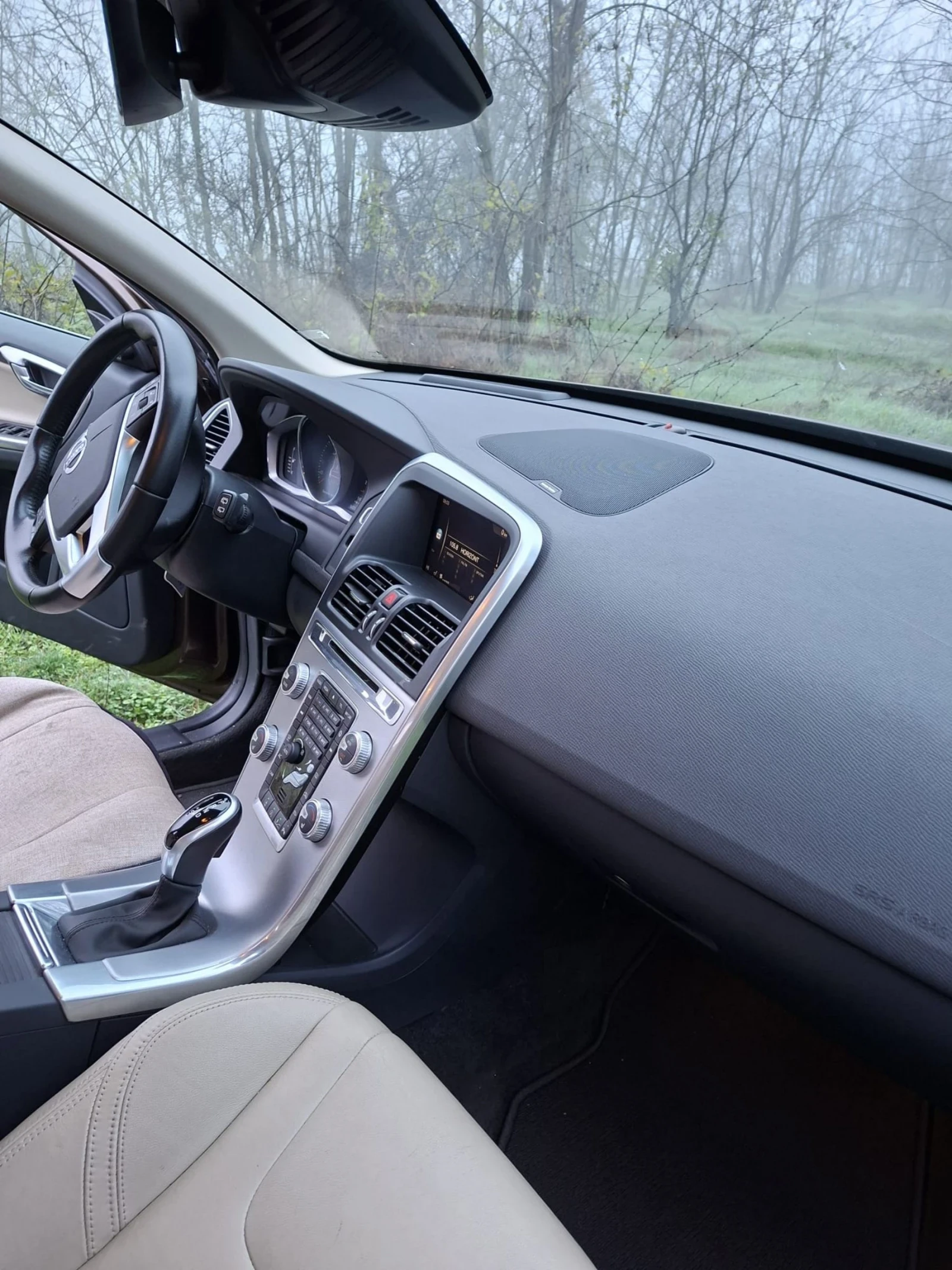 Volvo XC60, снимка 12 - Автомобили и джипове - 55011404